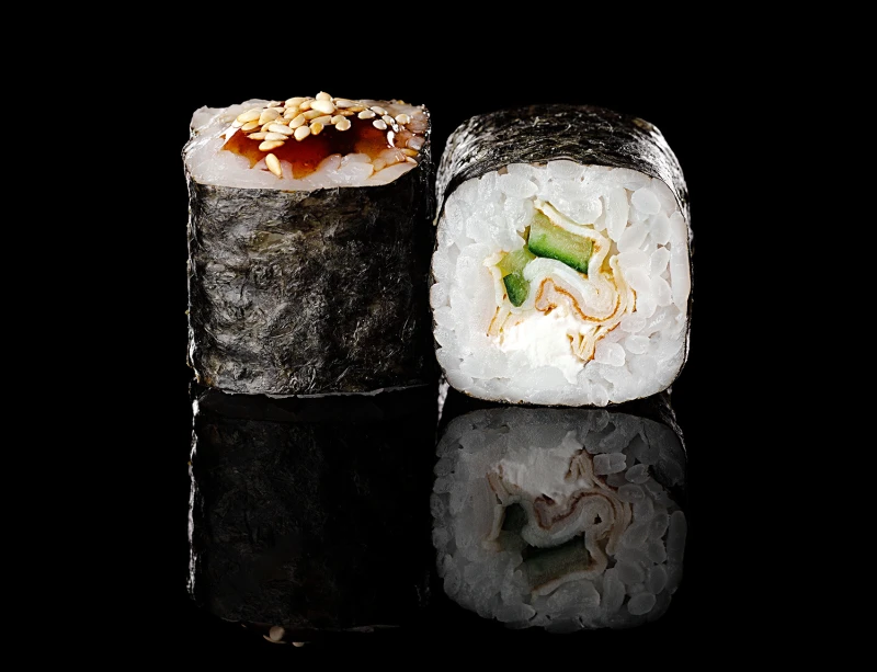 ролл Тамаго Маки