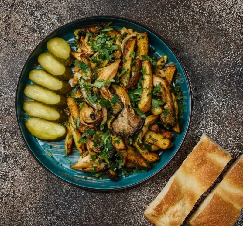 Жаркое с грибами