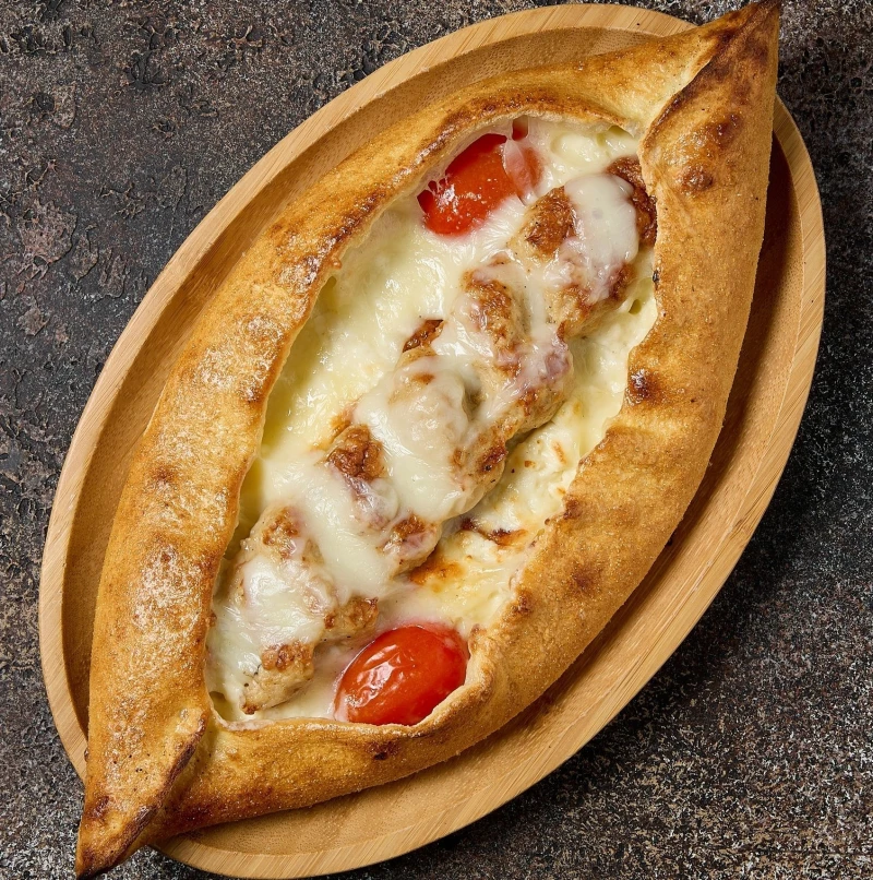 Пиде с люля и сыром