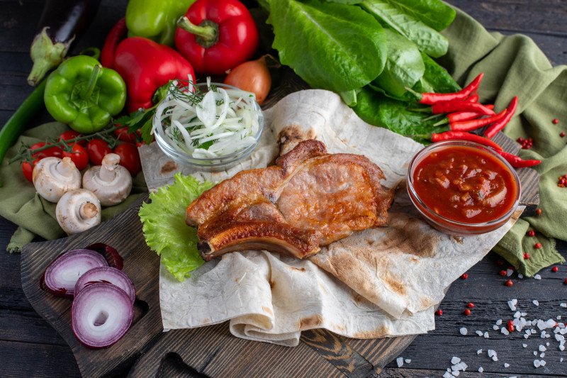 Свиная Корейка на кости 250 гр 