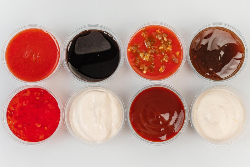 ЗАКУСКИ и СОУСА 