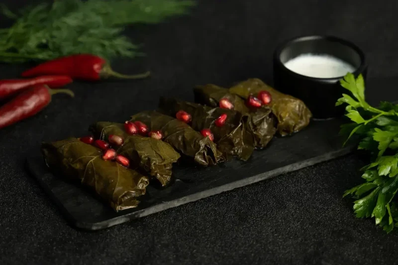 Долма с соусом мацони 