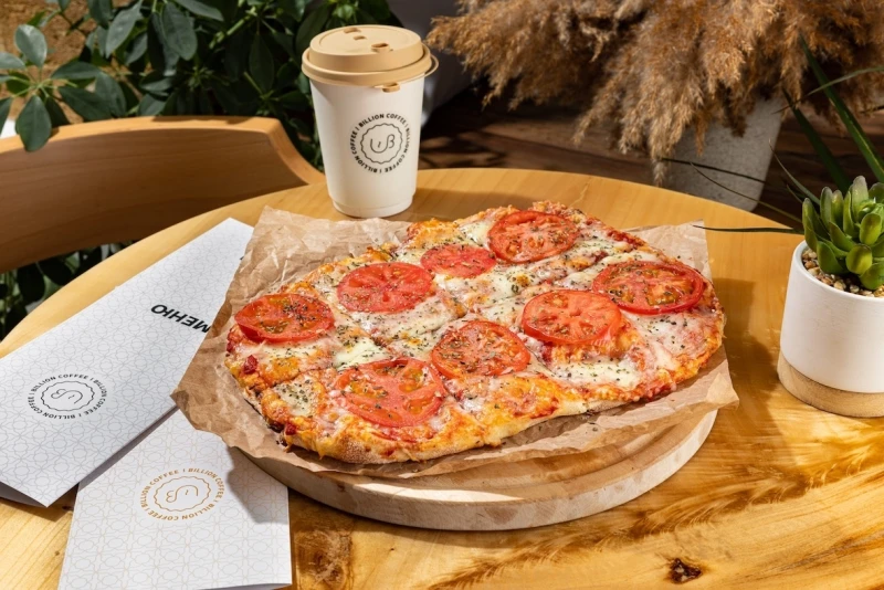 Пицца Маргарита.