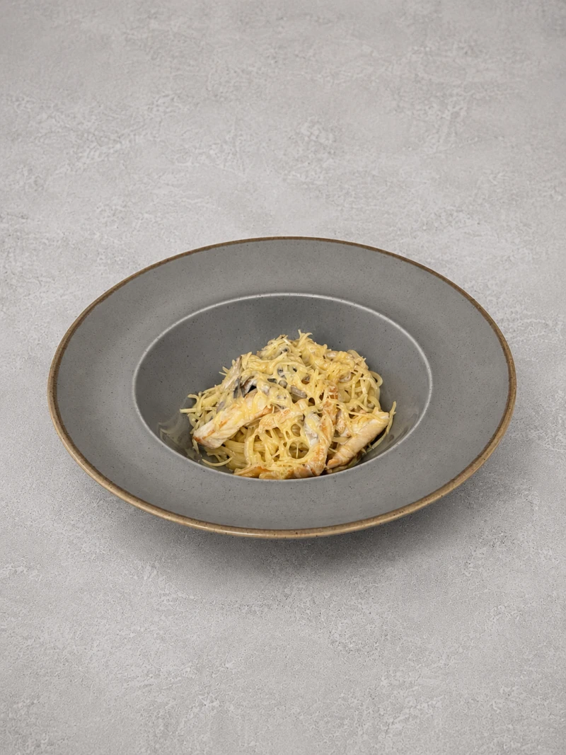 Паста с курицей и грибами