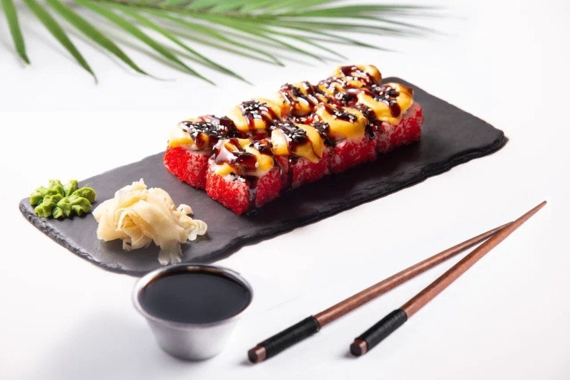 Ролл запеченный чеддер