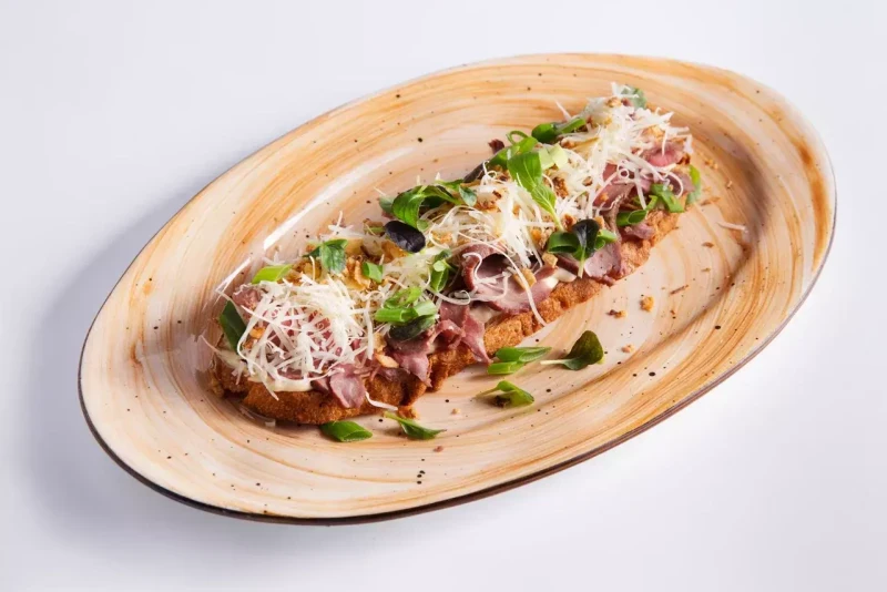 Брускетта с ростбифом