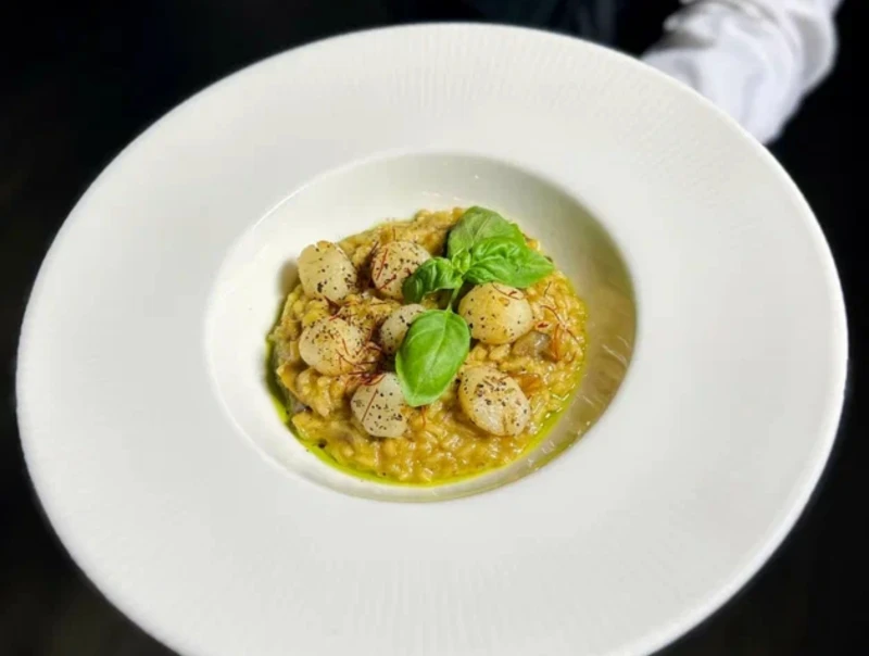 Ризотто с белыми грибами и гребешком