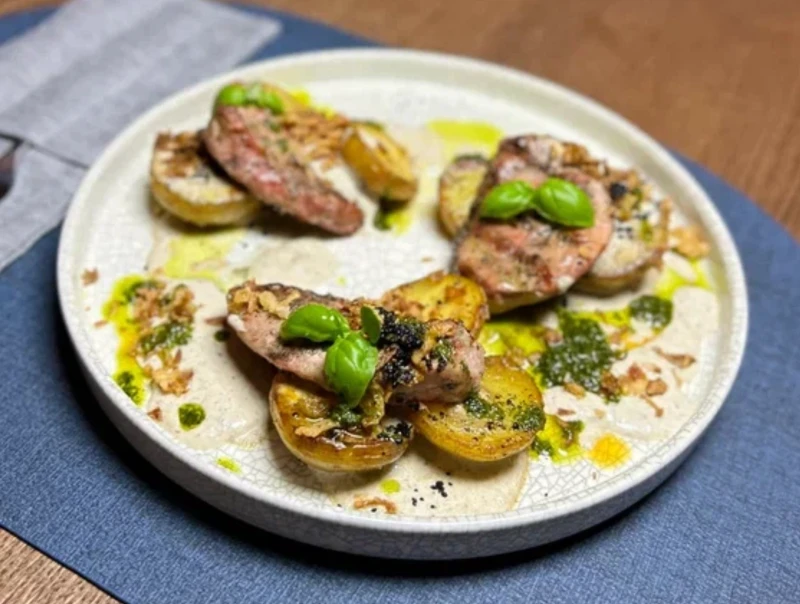 Медальоны | Соус из белых грибов