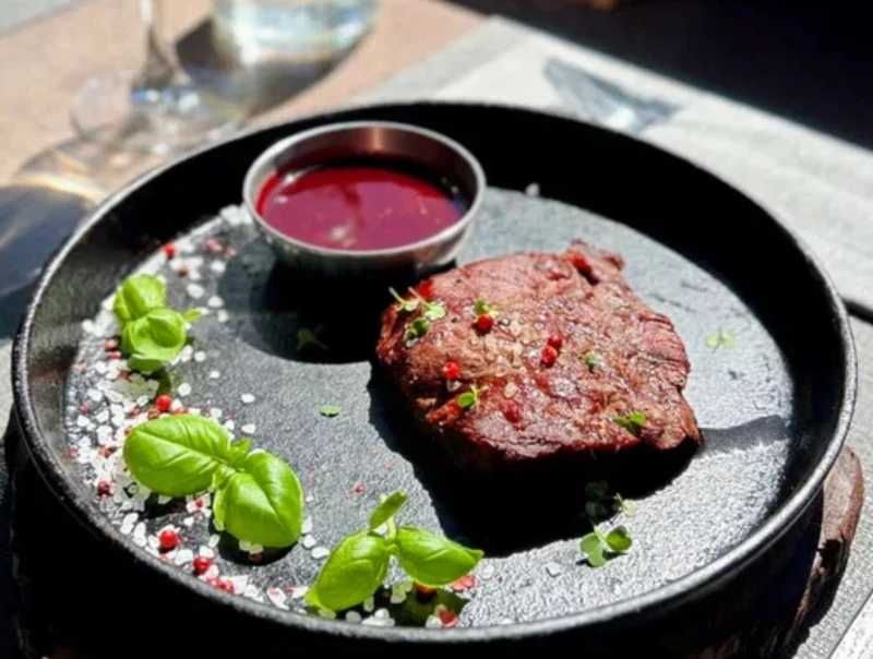 Стейк Мясник