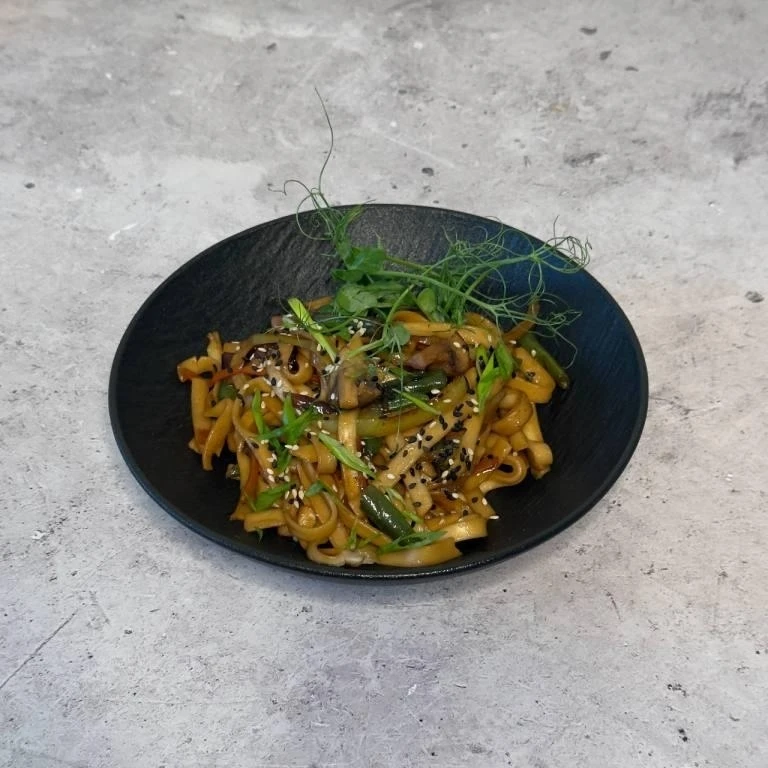 Удон с овощами 300 гр.