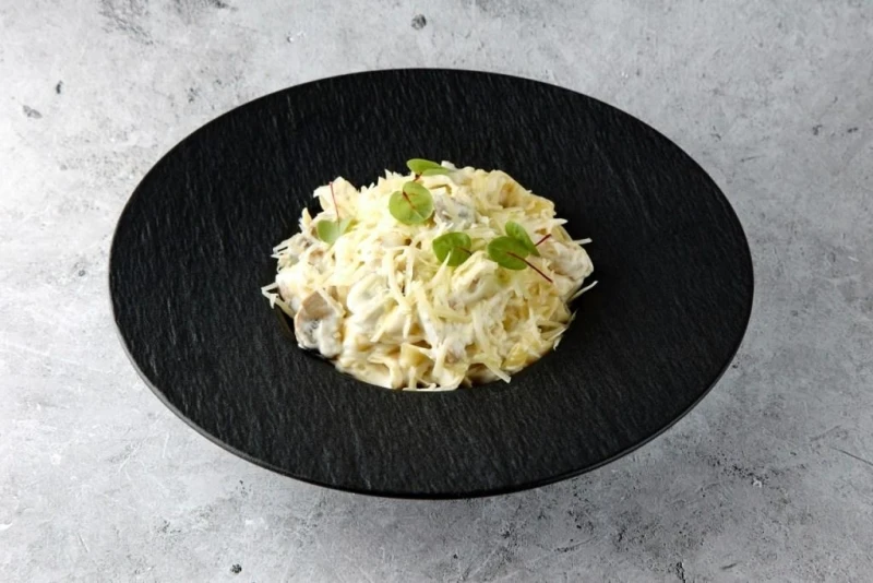 Паста курица и грибы 350 гр.