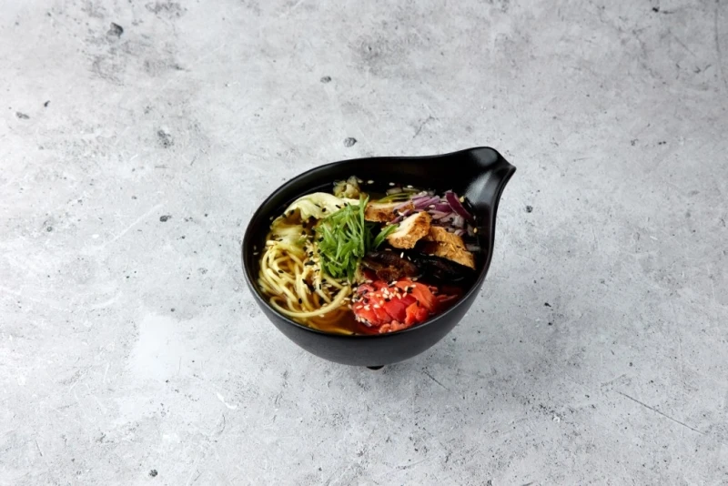 Суп в японском стиле 450 гр.