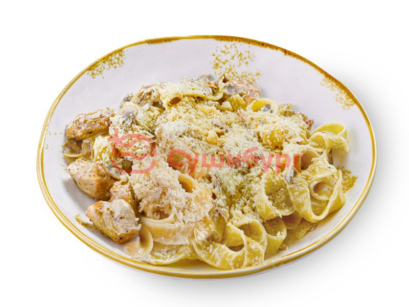 Феттучини с курицей и грибами