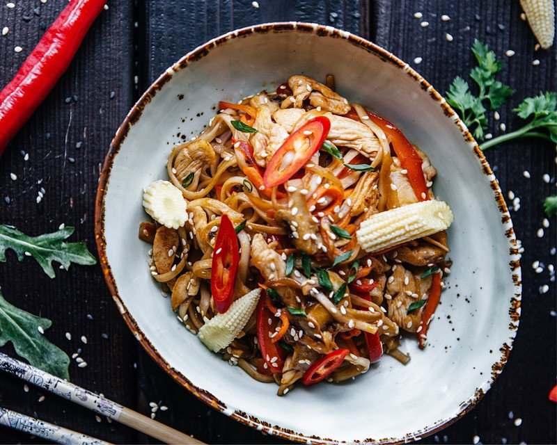 Удон с куриной грудкой*