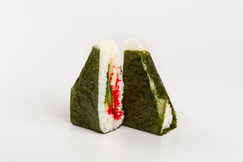 Онигири с креветкой