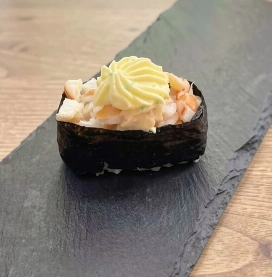 Гункан яки креветка