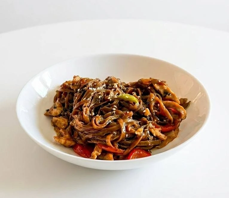 Вок с курицей