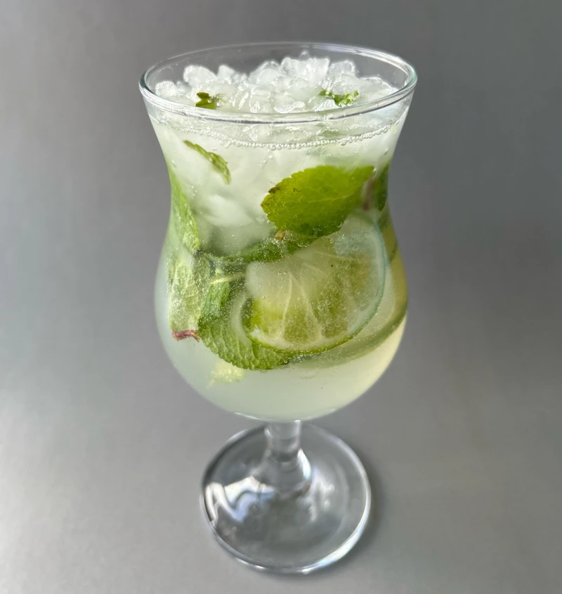 Коктейли б/а