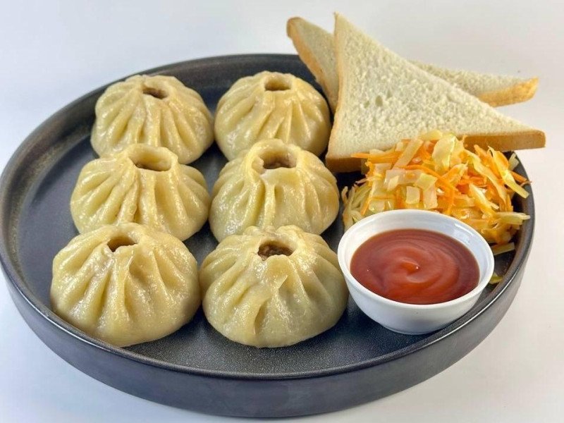 Комбузы  6 шт буз+ соус + витаминный салат