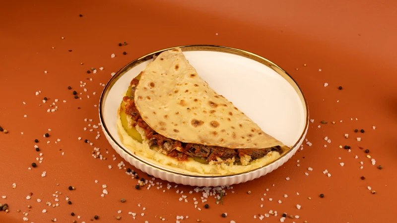 Кыстыбый с рваной говядиной