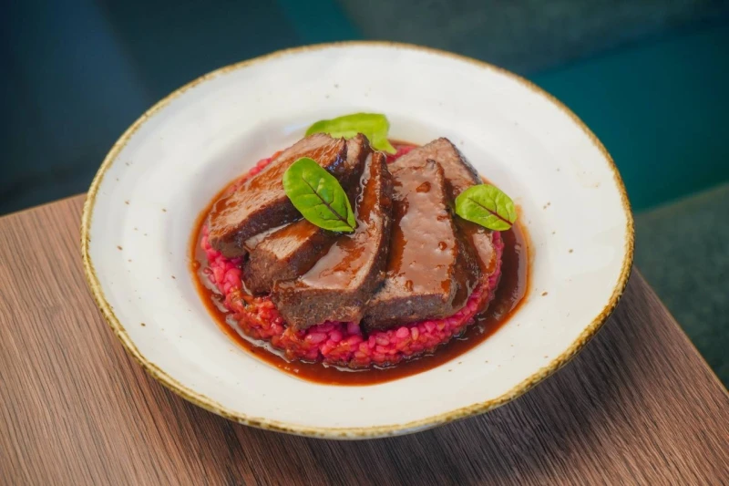 Фермерская телятина с булгуром