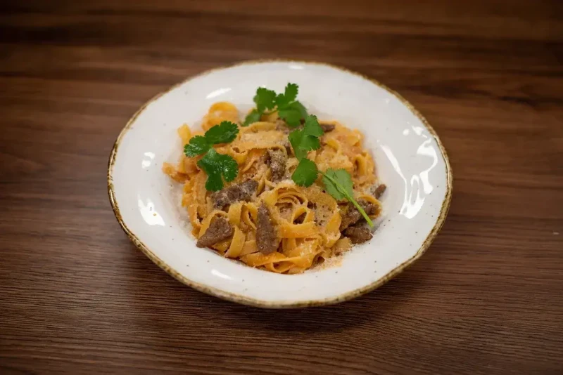 Тальяттеле с говядиной