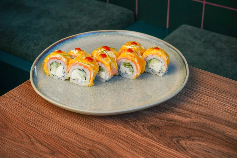 Ролл Филадельфия запеченный