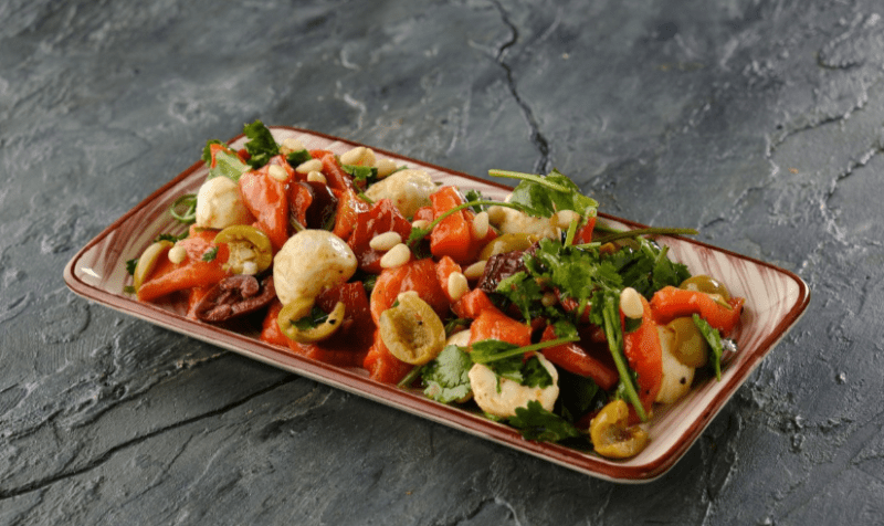 Запеченный перец с кедровым орехом