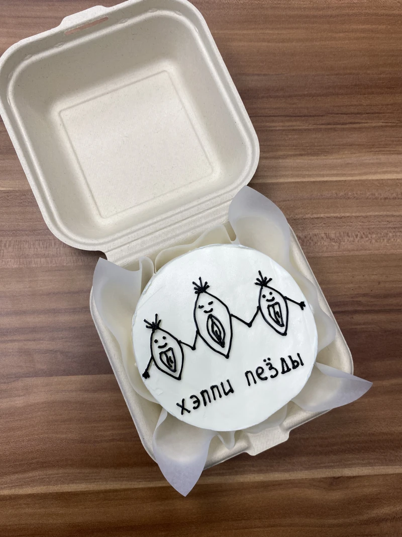 Бенто суши-торт "Злые птицы"