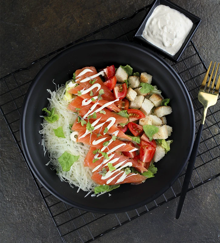 Цезарь с лососем