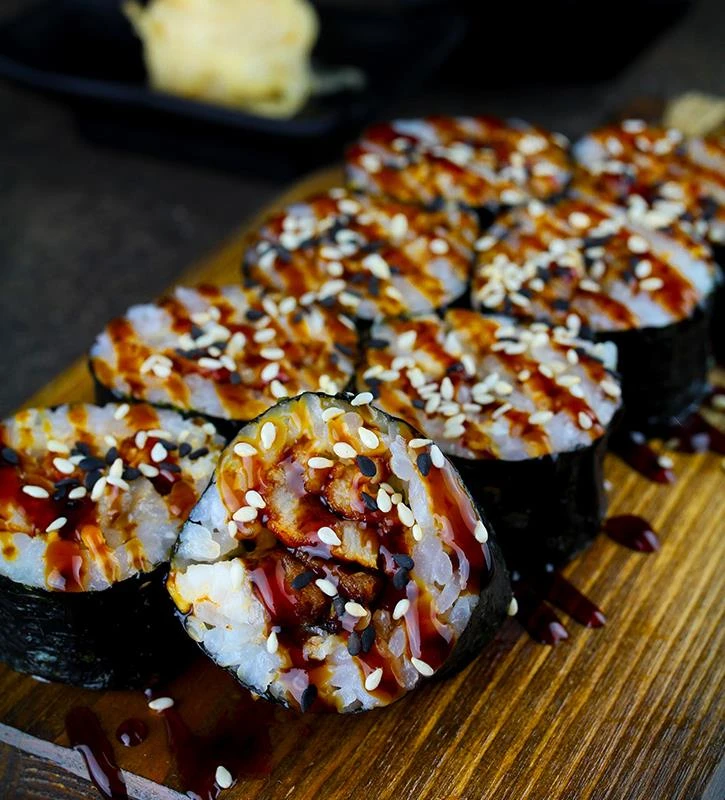 Премиум маки с угрем 