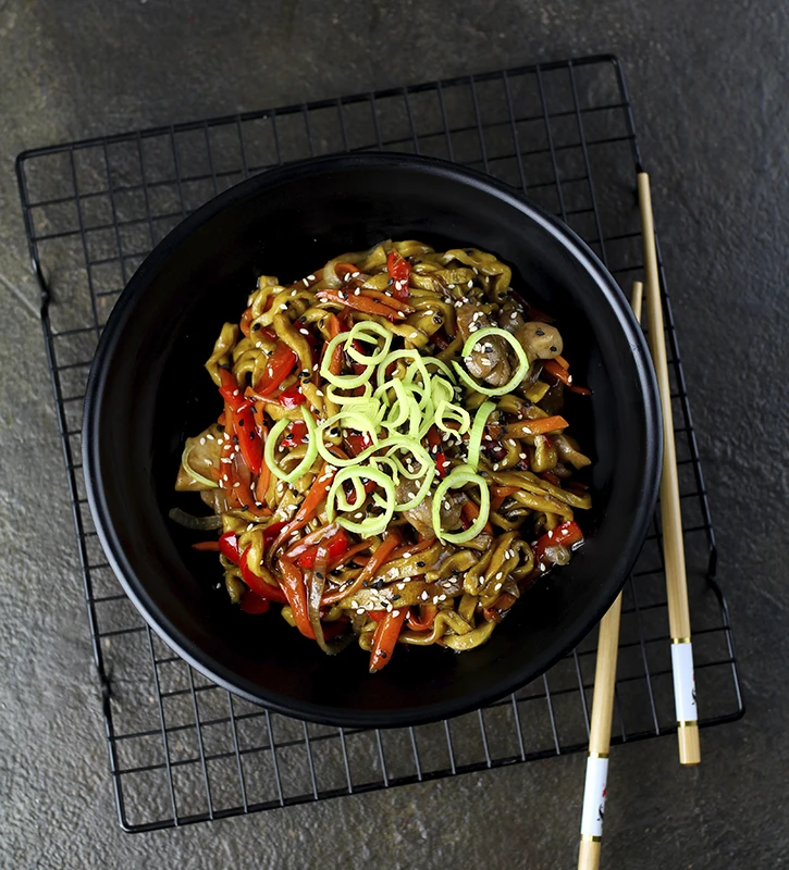 Удон с курицей