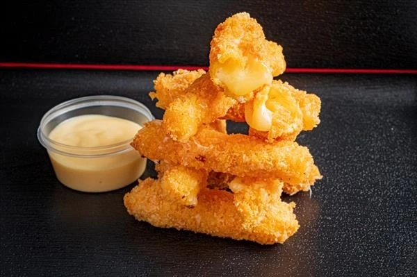 Сырные палочки с соусом тартар