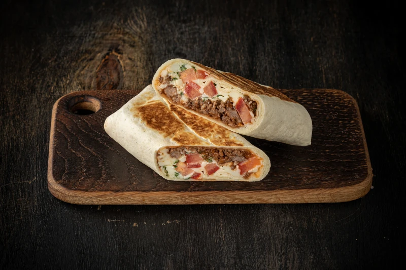 Буррито Мясной сыр