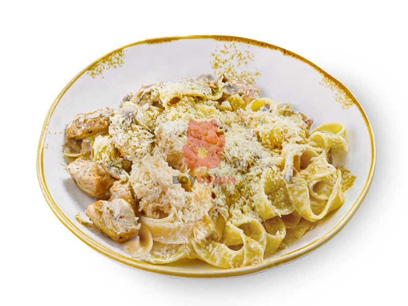 Фетучини с курицей и грибами