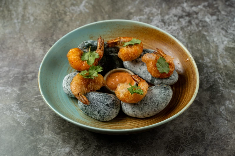 Креветки в стеклянной темпуре