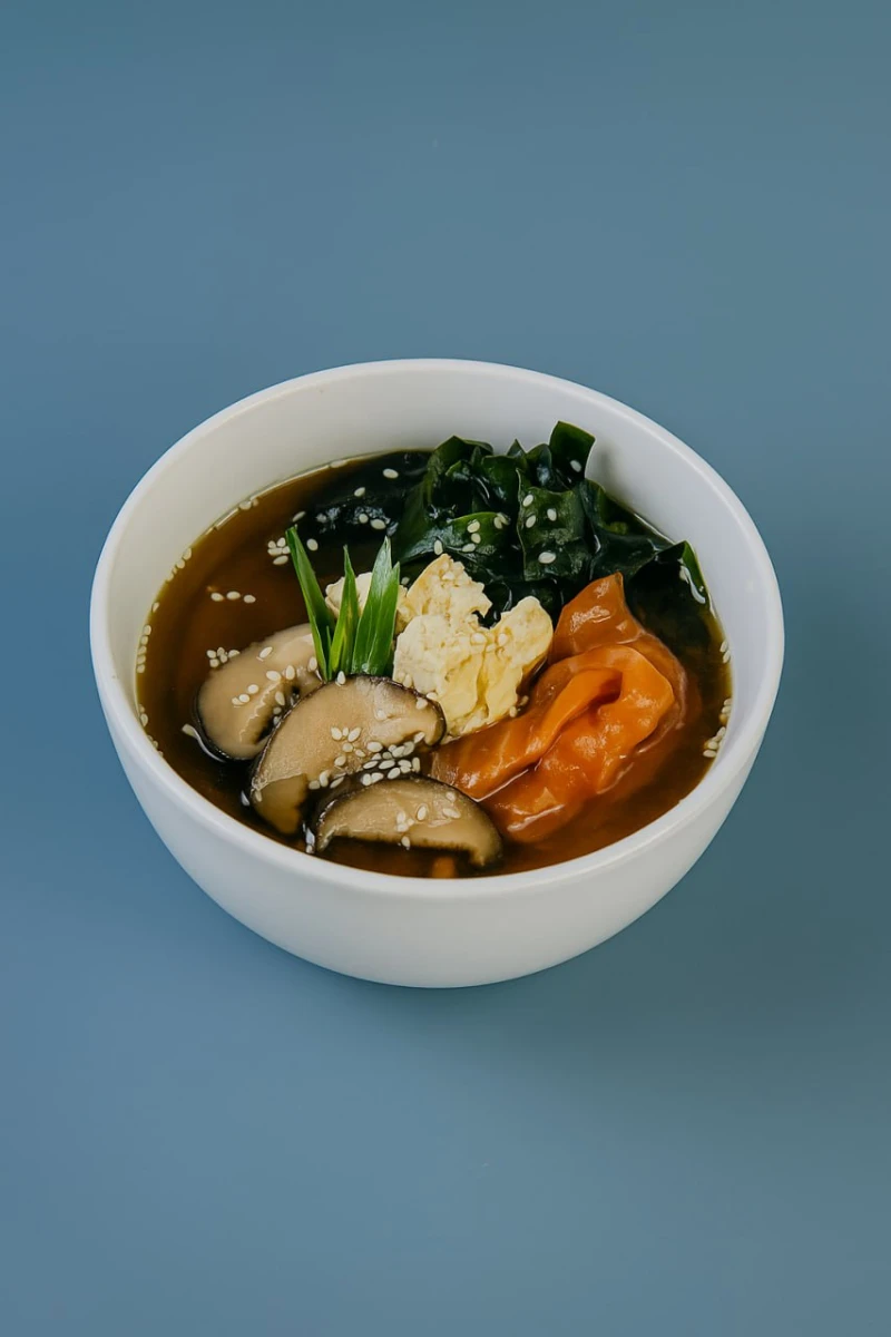 Мисо суп с лососем