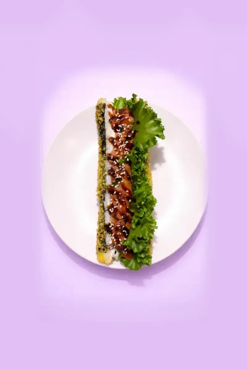 Хот-дог ролл с лососем