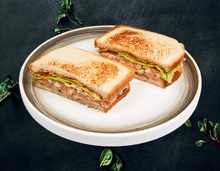 Сендвич с тунцом