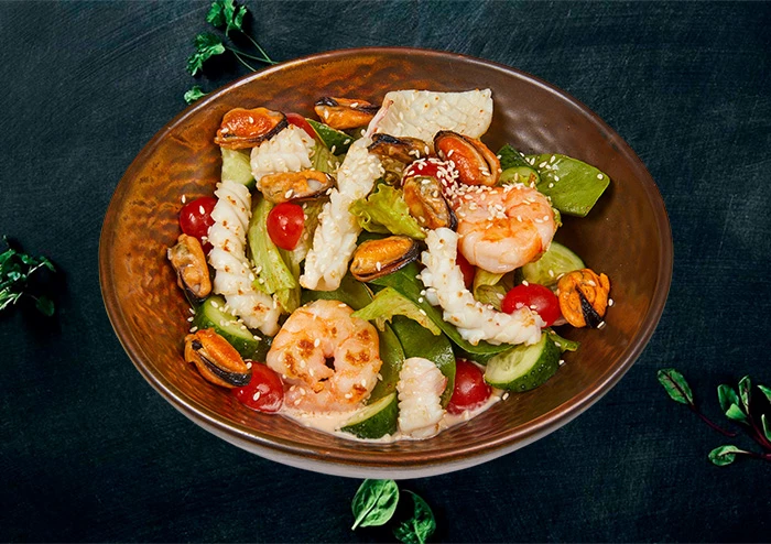 Салат с морепродуктами