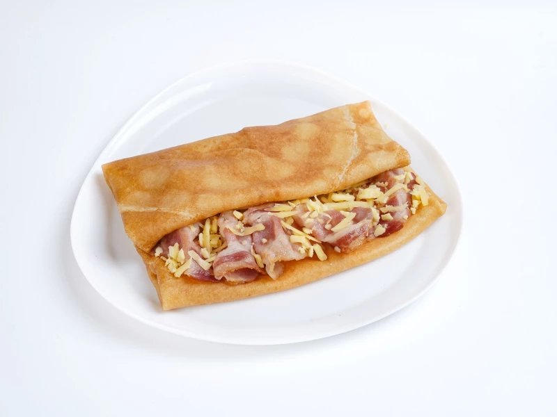  Блин с беконом и сыром