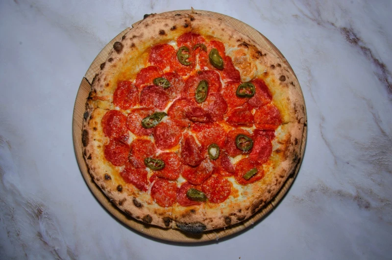 Пицца Пепперони с медом и  халапеньо 530гр