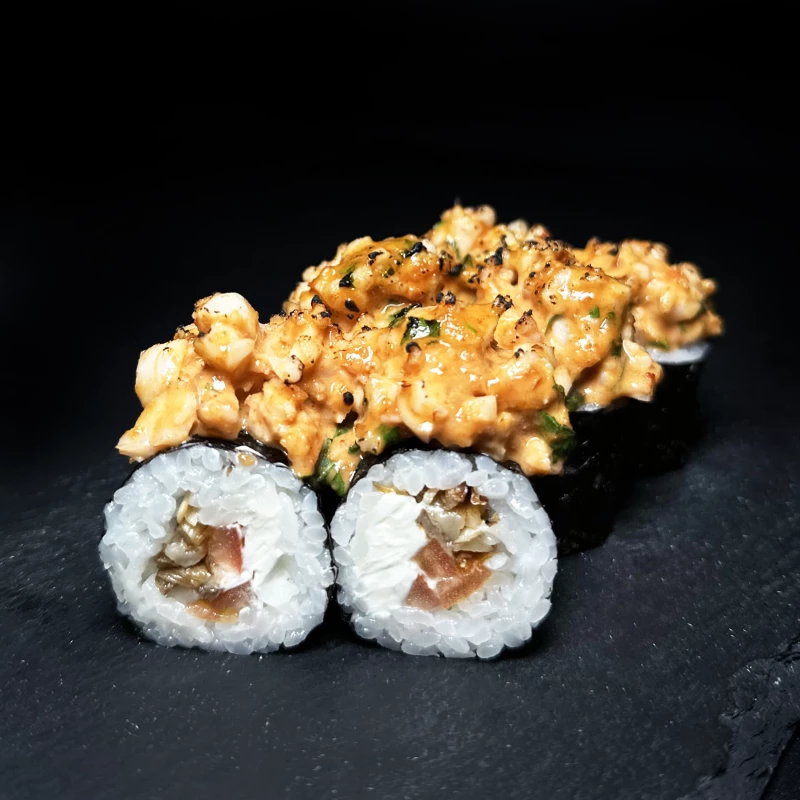 Опаленный ролл с креветкой с соусе ореховый том ям 6 шт 240гр