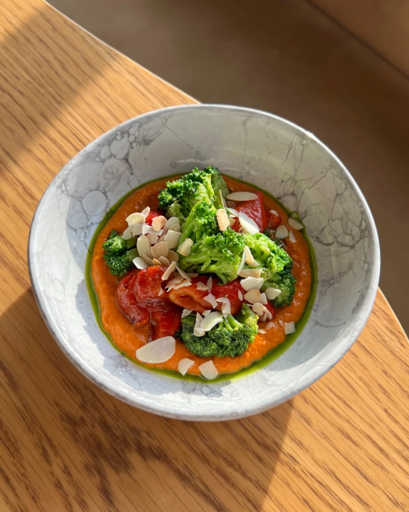 Броколли,домашняя страчателла,печеный перец 200гр