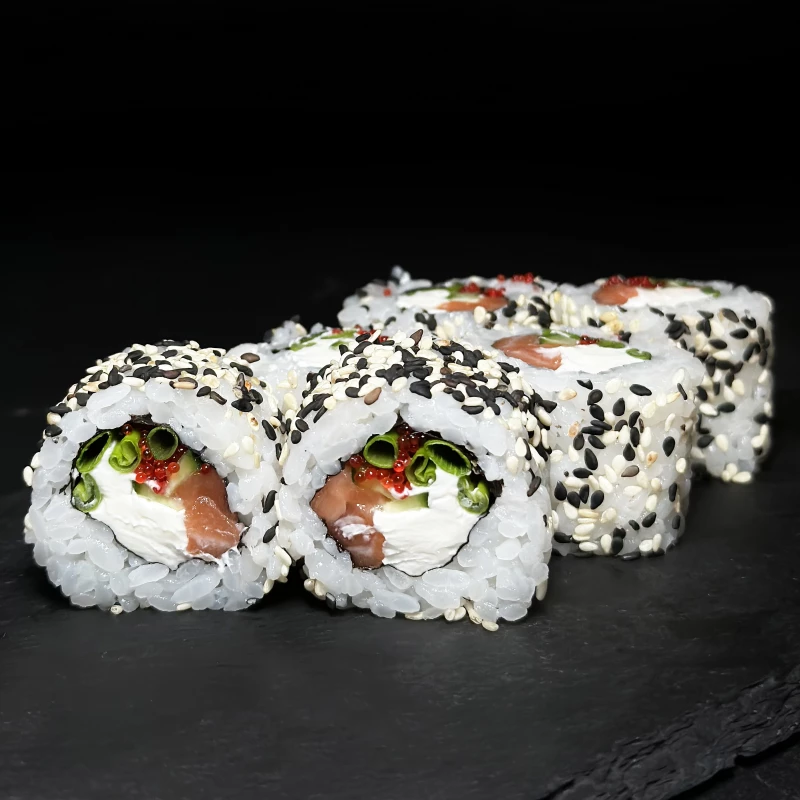 Блэк ролл с лососем 6 шт 170гр