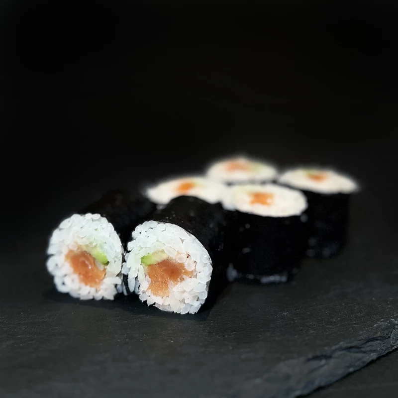 Ролл Лосось и авокадо 115гр