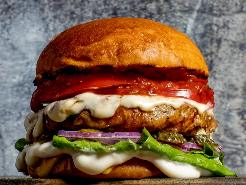 Бургер "Chicken classic" с курицей