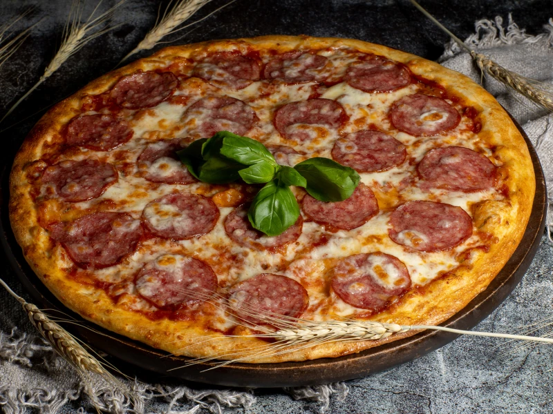 Пицца Салями