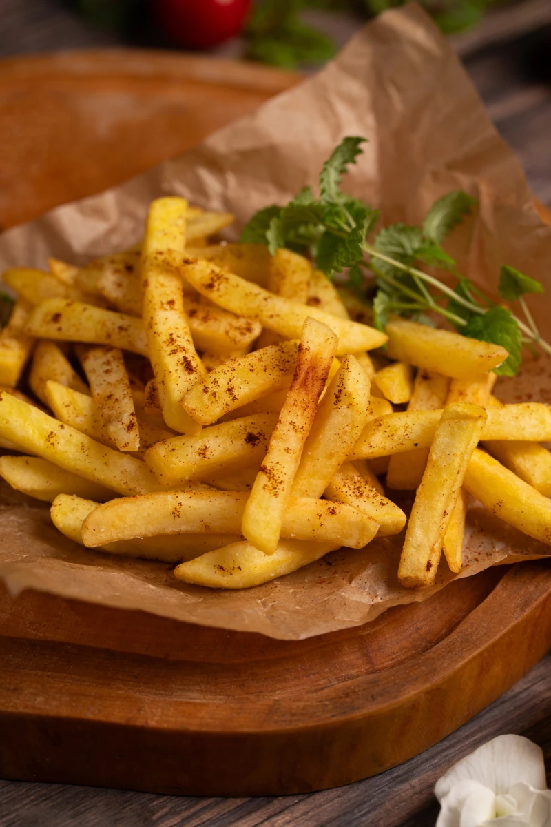 Картофель фри с соусом 