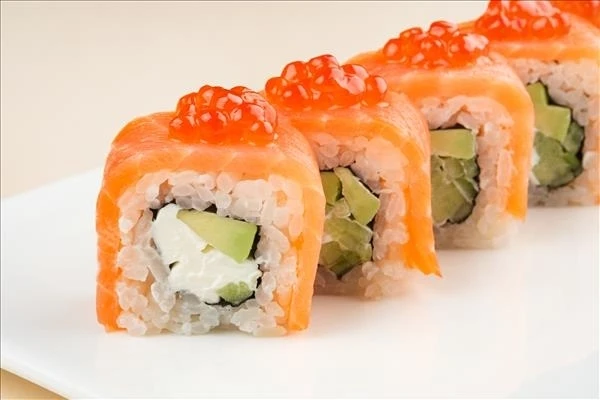 Роллы Филадельфия с икрой